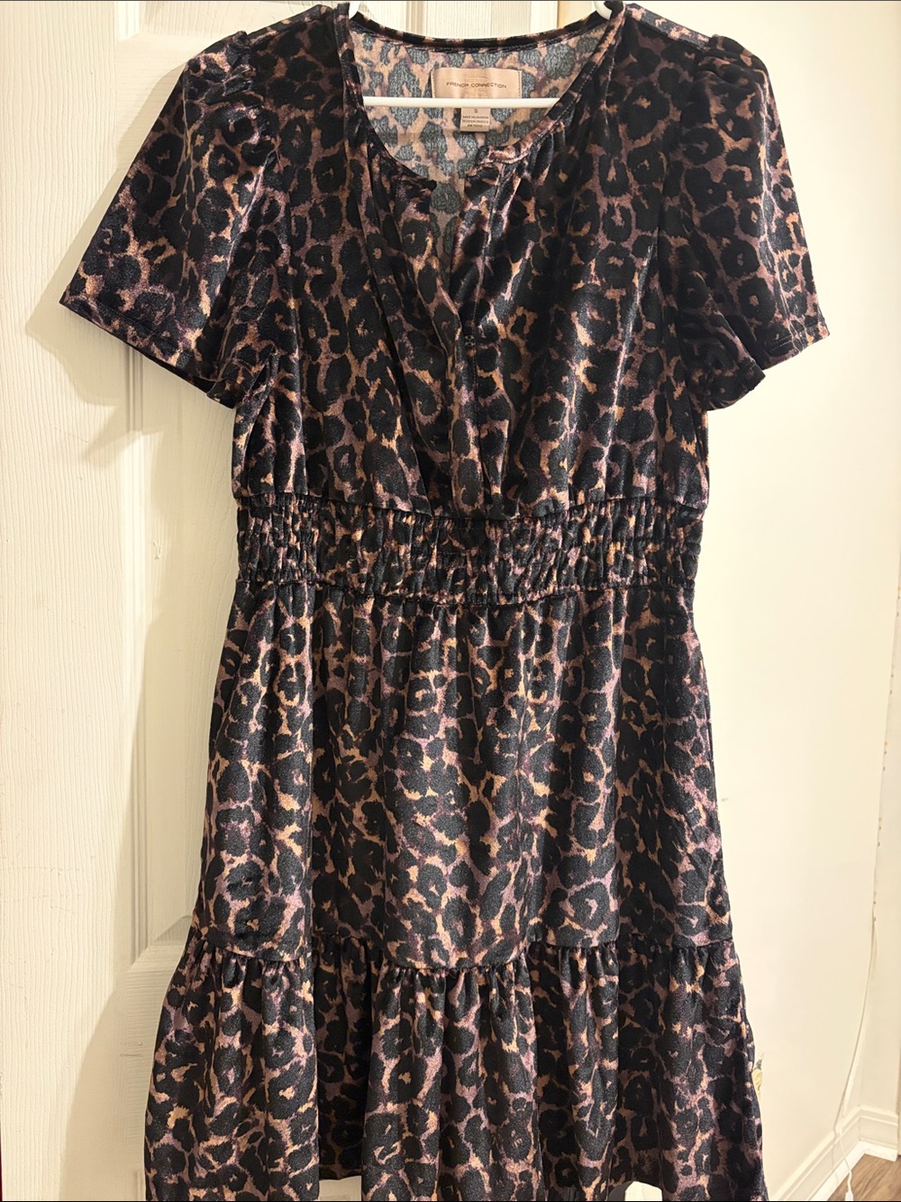 French Connection Leopard Print Short-Sleeve Tiered Dress in Black & Brown NWOT